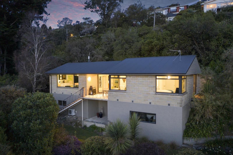 10 Glengyle Street, Vauxhall, Dunedin - Carousel 1