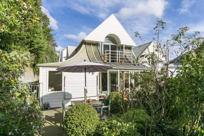 102 Hill Street, Thorndon, Wellington - Carousel 1