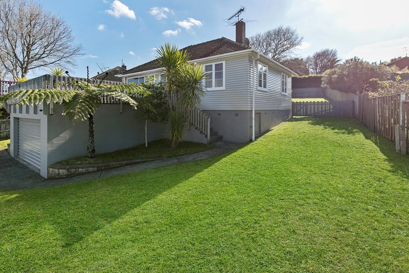 29 McCulloch Road, Panmure, Auckland - Carousel 1