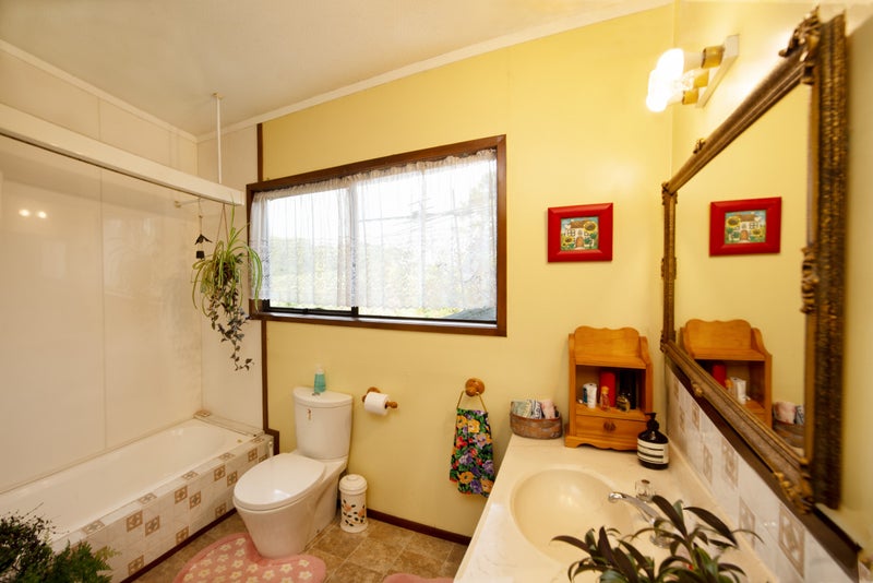 930 Dairy Flat Highway, Albany - Carousel 23