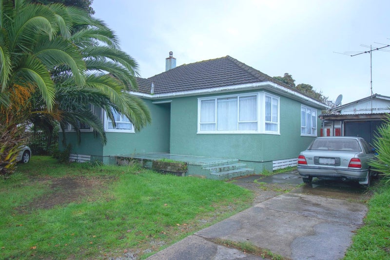 15 Ngaio Street, Te Hapara, Gisborne - Carousel 1
