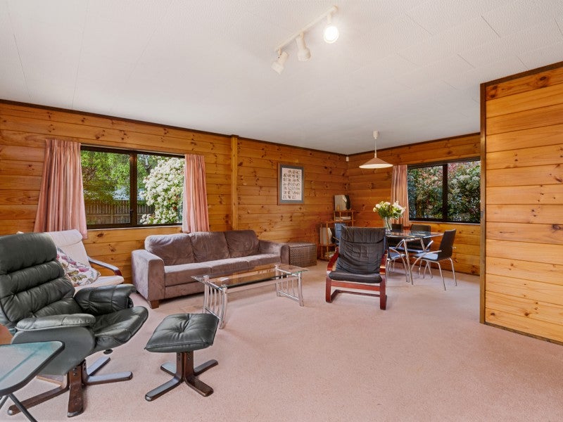 6 Susan Lane, Kinloch, Taupō - Carousel 2