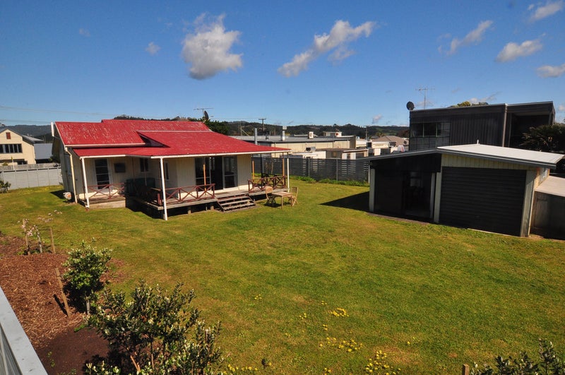330 Ocean Road, Whangamata, Whangamatā - Carousel 26