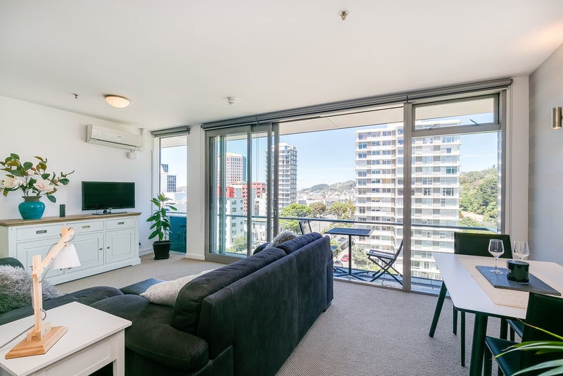 8E/164 The Terrace, Wellington Central, Wellington - Carousel 1