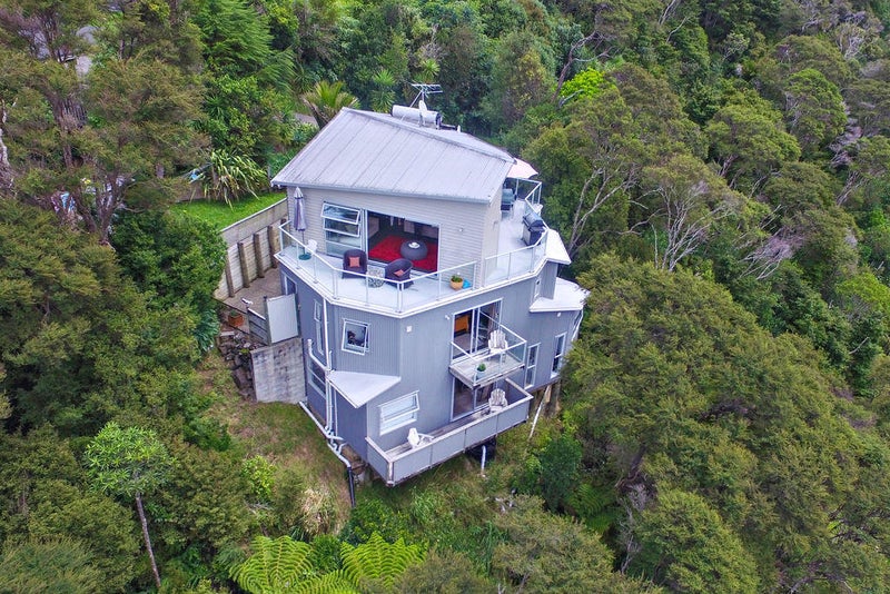 96 Victory Road, Laingholm, Auckland - Carousel 1