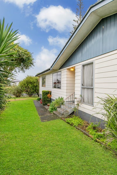 11 Becker Drive, Weymouth, Auckland - Carousel 26
