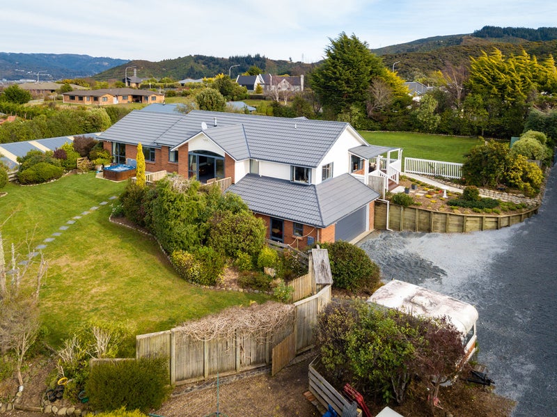 74A Kirton Drive, Riverstone Terraces, Upper Hutt - Carousel 1