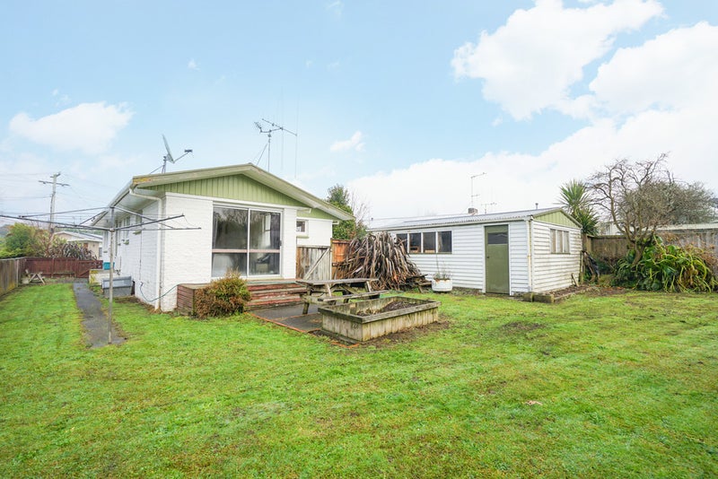 5 Parkdale Place, Glenview, Hamilton - Carousel 17