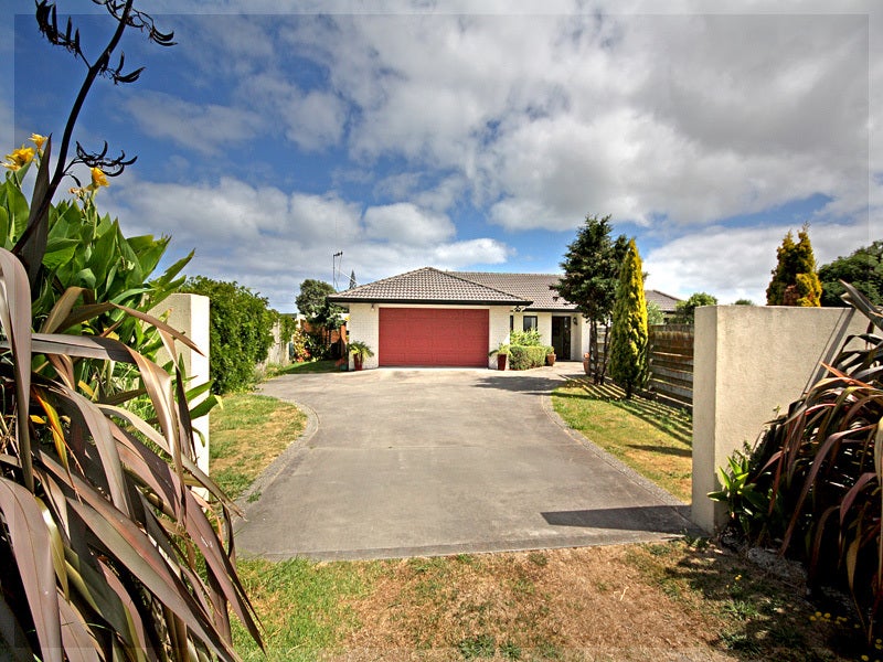 9 Teppett Place, Foxton Beach, Foxton - Carousel 1