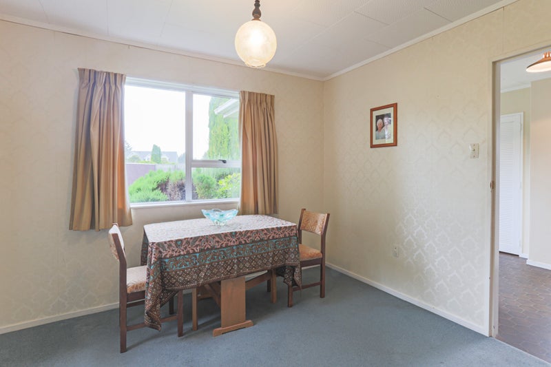 5A Huata Place, West End, Palmerston North - Carousel 2