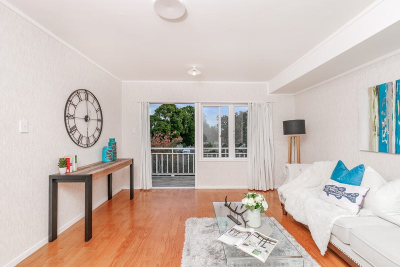 54 Taurus Crescent, Beach Haven, Auckland - Carousel 2