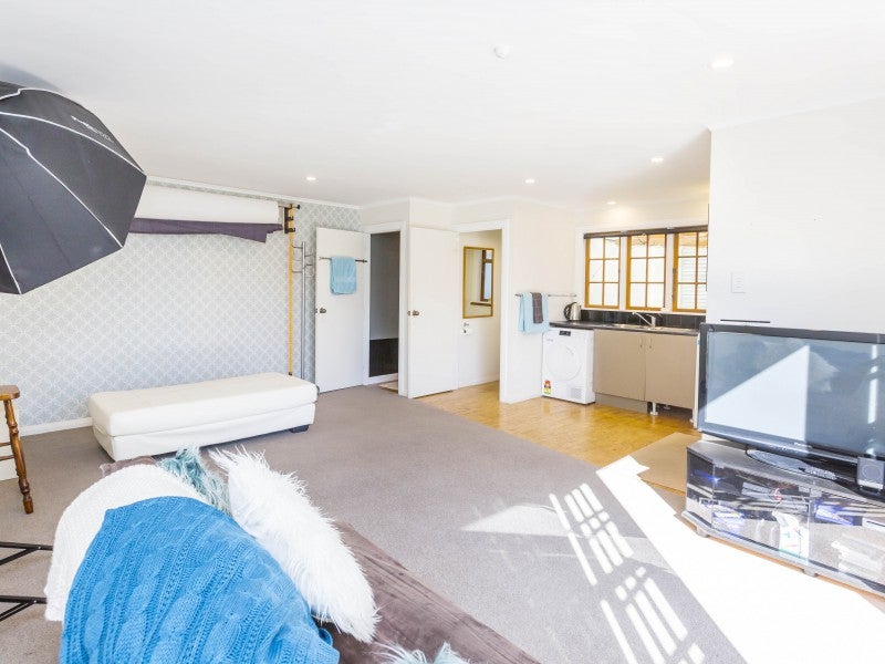 58 Whakatiki Street, Trentham, Upper Hutt - Carousel 26