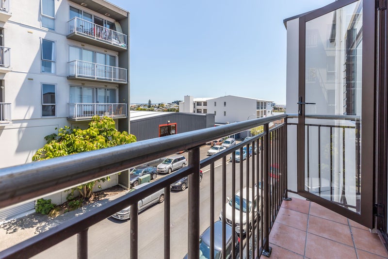 1A/9 Charlotte Street, Eden Terrace, Auckland - Carousel 1