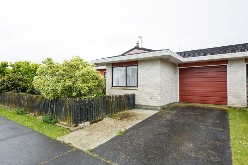 14 Willowstream Grove, Cloverlea, Palmerston North - Carousel 19