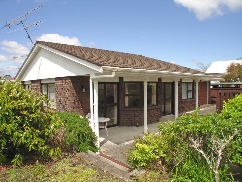 83 Rawhiti Road, One Tree Hill, Auckland - Carousel 1
