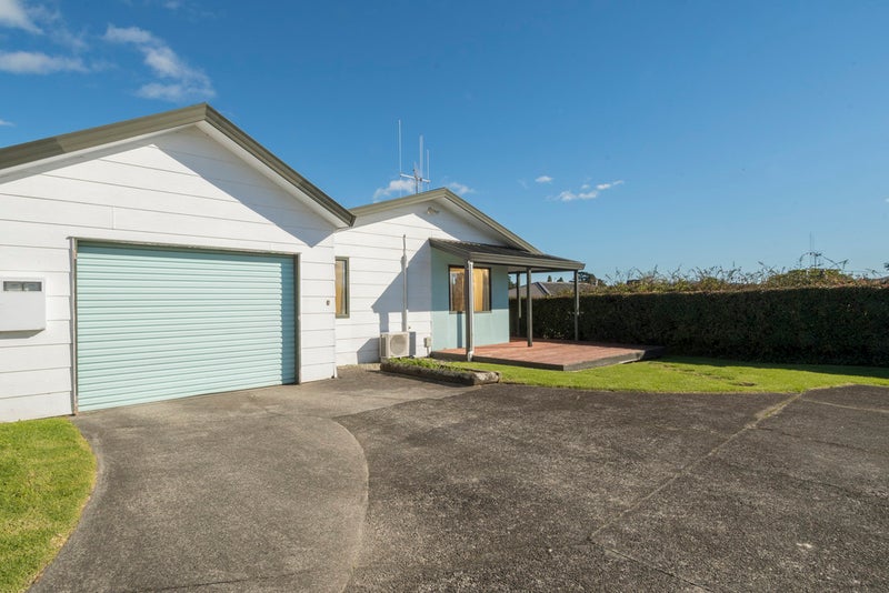 17B Stirling Grove, Greerton, Tauranga - Carousel 2