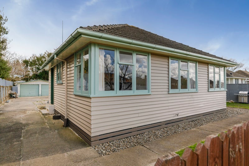 6 Rochester Street, Awapuni, Palmerston North - Carousel 2