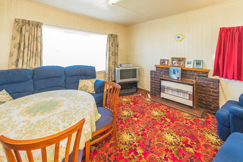 19 Rangitikei Street, Whanganui East, Whanganui - Carousel 2