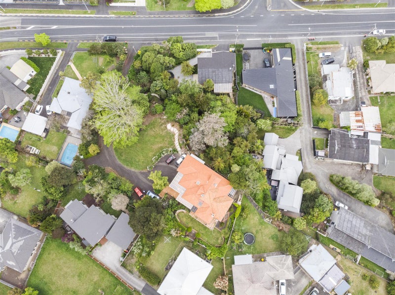 19 Beerescourt Road, Beerescourt, Hamilton - Carousel 18