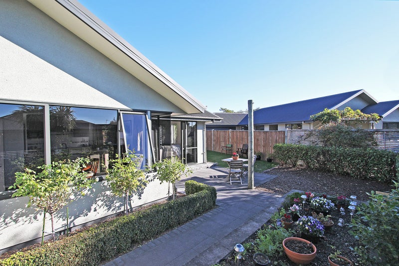 6 Hammill Grove, Stoke, Nelson - Carousel 13