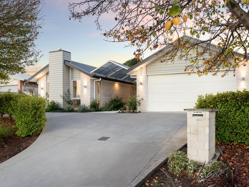 191 Lakes Boulevard, Pyes Pa, Tauranga - Carousel 1
