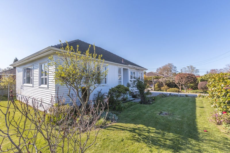 4 Holcombe Place, Somerfield, Christchurch - Carousel 1