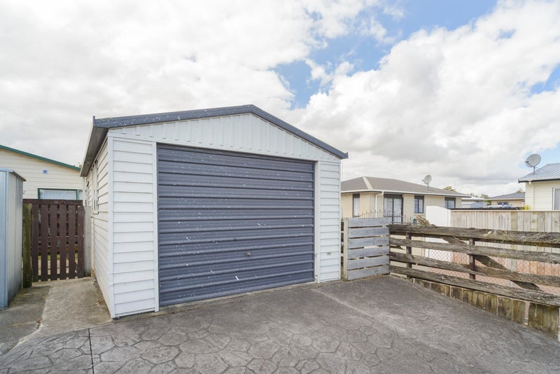14 Athena Grove, Highbury, Palmerston North - Carousel 22