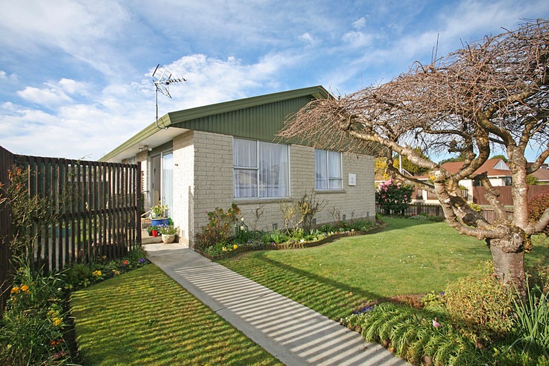 1/22 Valecrest Avenue, Parklands, Christchurch - Carousel 1