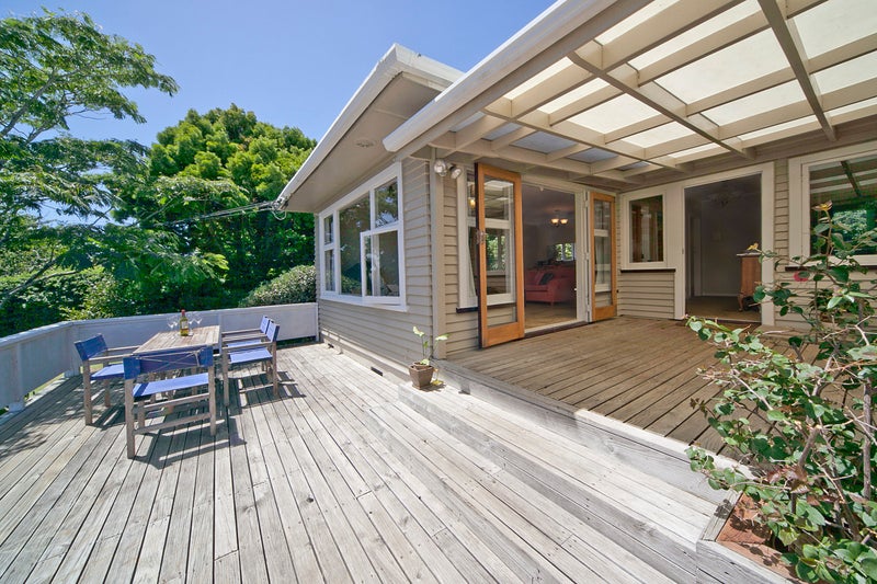 1B Herd Road, Hillsborough, Auckland - Carousel 1