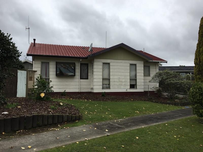 17A Cecil Place, Cloverlea, Palmerston North - Carousel 1