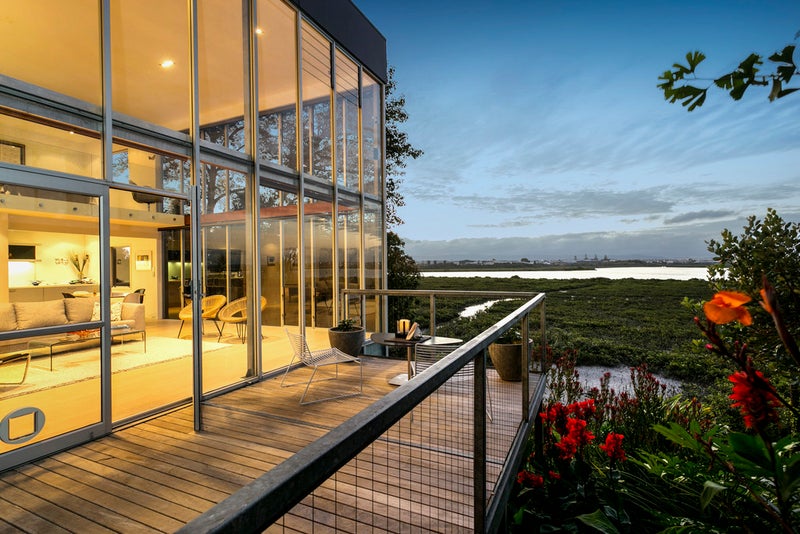 82 Alverston Street, Waterview, Auckland - Carousel 1