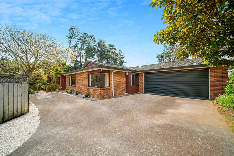 2/47 Headcorn Place, Botany Downs, Auckland - Carousel 2