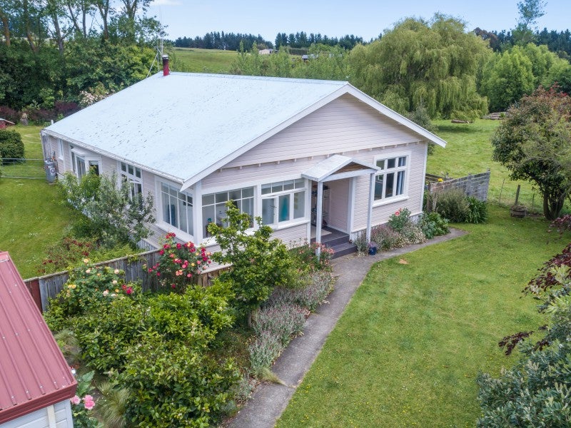100 Potts Road, Koputaroa - Carousel 2