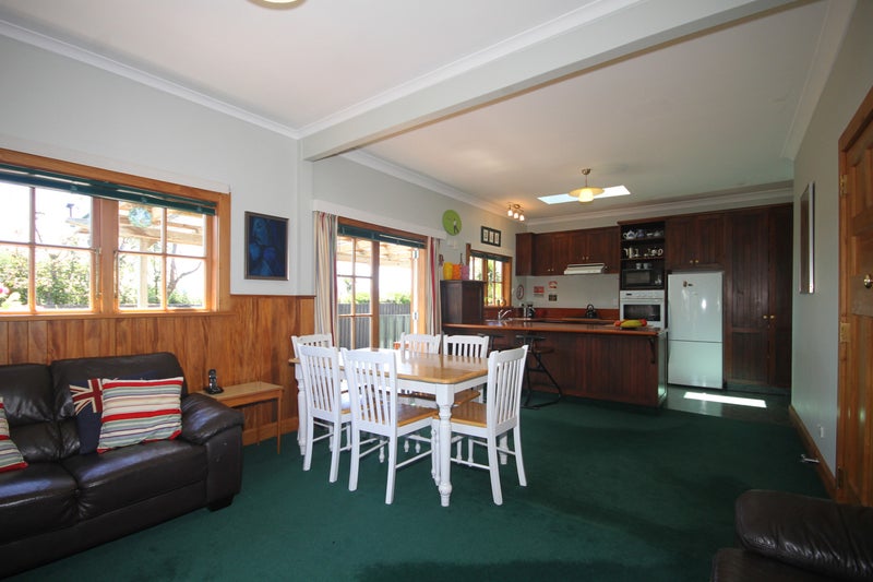 5 Handley Street, Gonville, Whanganui - Carousel 2