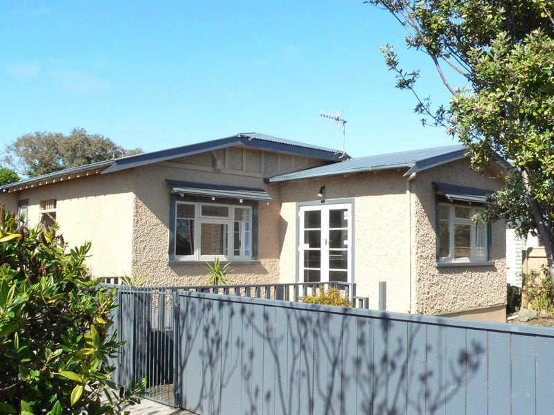 490 Tremaine Avenue, Takaro, Palmerston North - Carousel 13