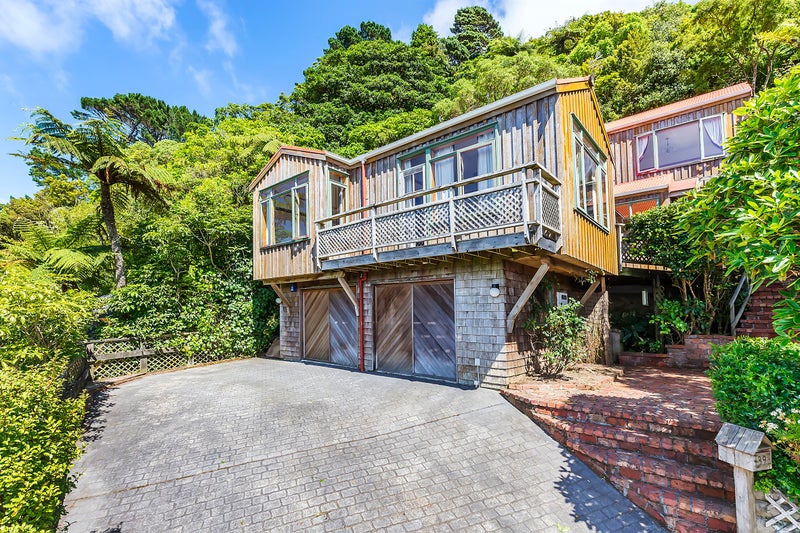 39 Baroda Street, Khandallah, Wellington - Carousel 1