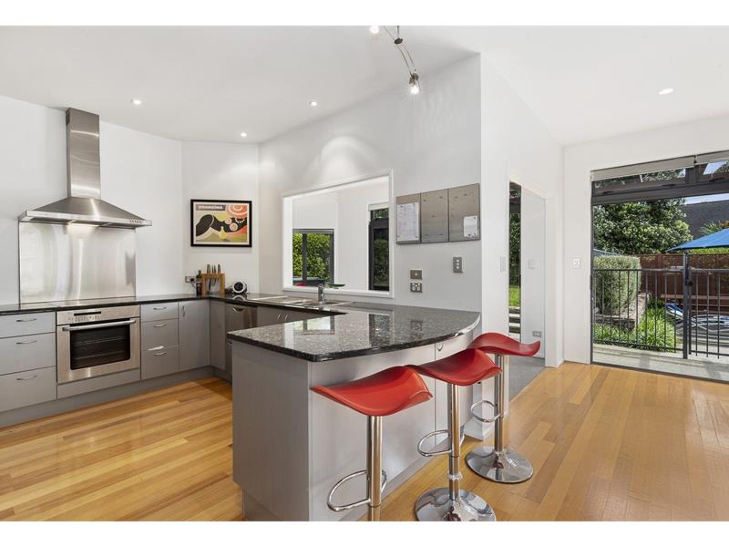 17 Scarlet Oak Drive, Schnapper Rock, Auckland - Carousel 2