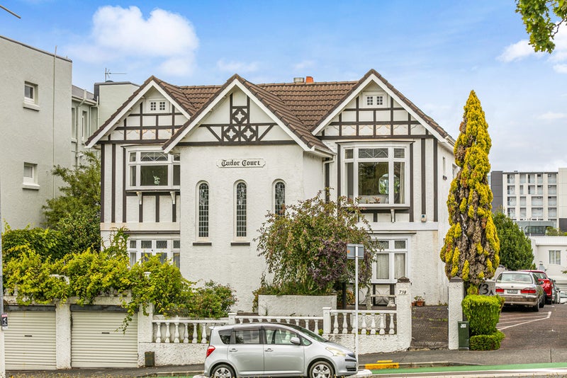 4/0 Carlton Gore Road, Newmarket, Auckland - Carousel 1