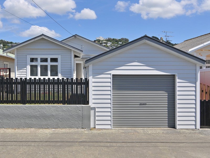 116 Yule Street, Lyall Bay, Wellington - Carousel 1