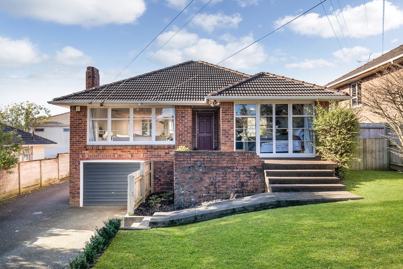 6 Carlton Street, Hillsborough, Auckland - Carousel 26