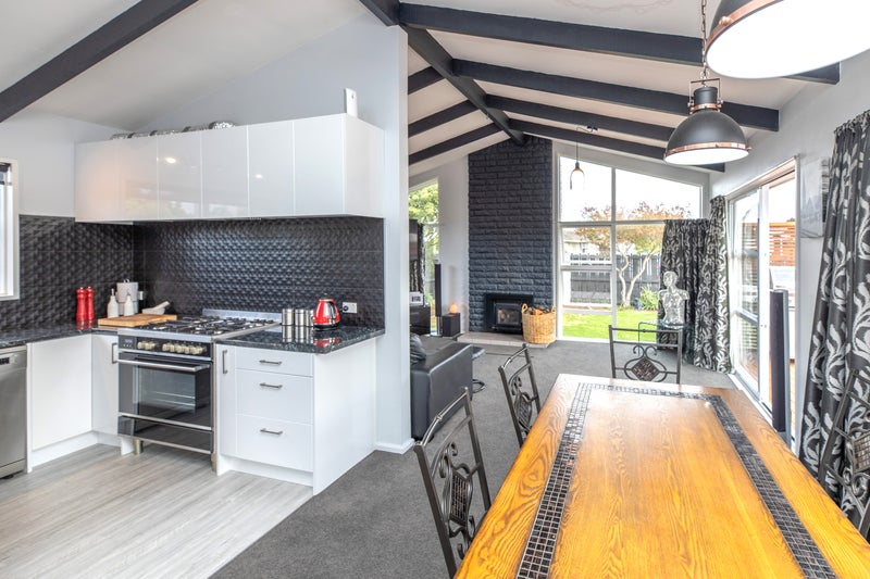 5 Bayswater Crescent, Bromley, Christchurch - Carousel 2