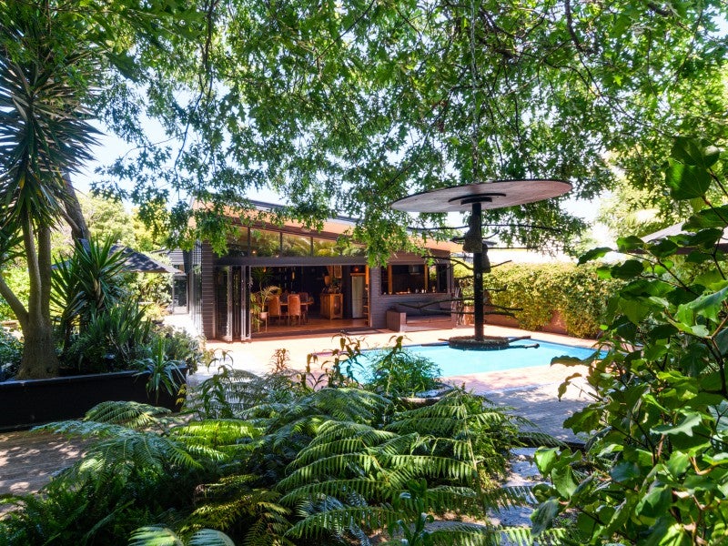 5 Rosedale Crescent, Cloverlea, Palmerston North - Carousel 1