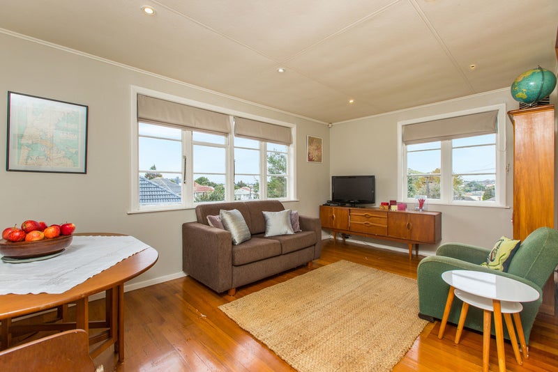 30 Sanft Avenue, Mount Roskill, Auckland - Carousel 1