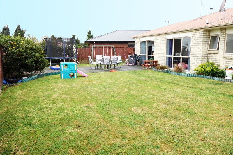 37 Catalina Drive, Melville, Hamilton - Carousel 16