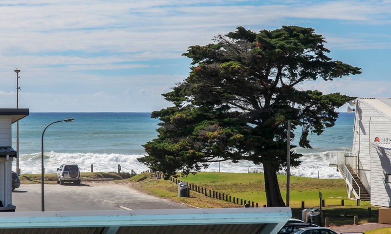 416 Ocean Road, Whangamata, Whangamatā - Carousel 2