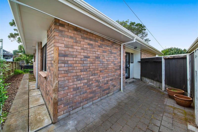 1/133 Powderham Street, New Plymouth, New Plymouth - Carousel 14