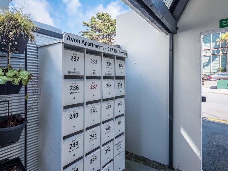 15/217 The Terrace, Wellington Central, Wellington - Carousel 19