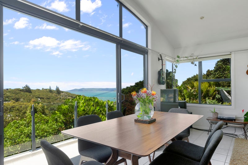 100 Fairview Crescent, Omiha, Waiheke Island - Carousel 1