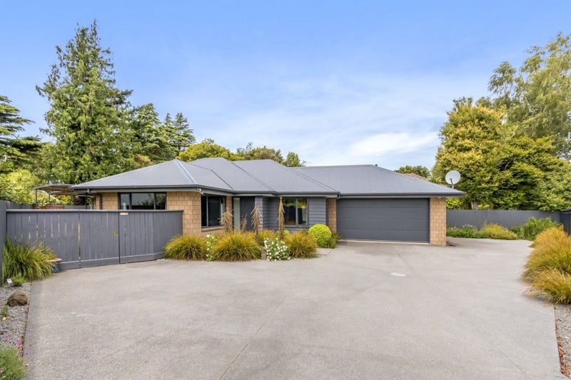 68 Brookside Terrace, Bryndwr, Christchurch - Carousel 1