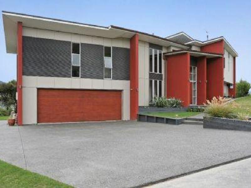 38 Sylvan Way, Silverstream, Upper Hutt - Carousel 1